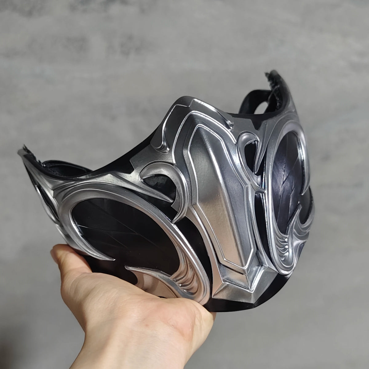 Mortal Kombat Sub-Zero Bi-Han Half Face Mask Fiberglass Cosplay Prop