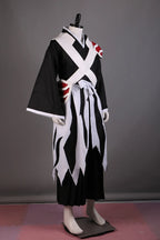 Ensemble complet de costume de cosplay d'Ichigo Bankai (Bleach TYBW) inspiré de la Guerre Sanglante Millénaire, avec perruque et accessoire. 